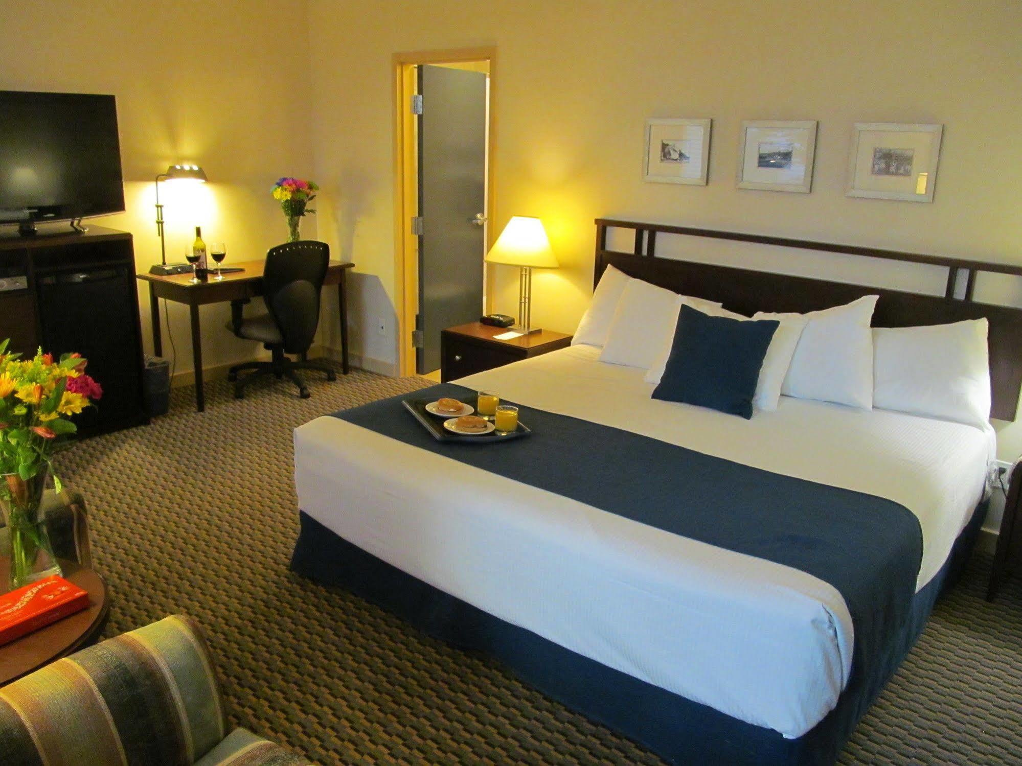 Ocean Promenade Hotel White Rock Esterno foto